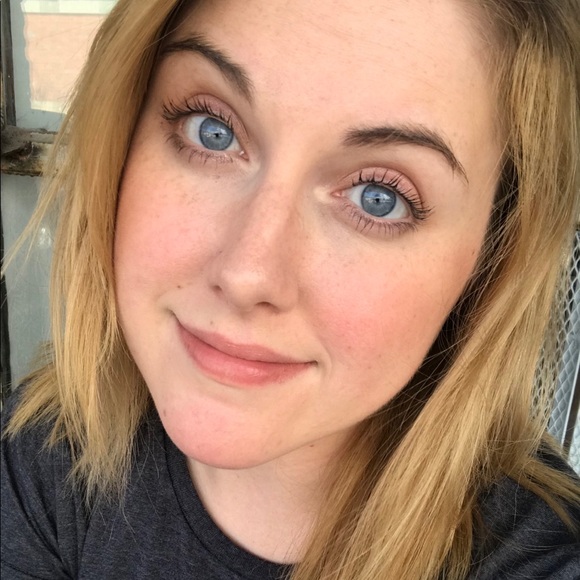 Meet your Posher, Tori - Picture 6 of 13